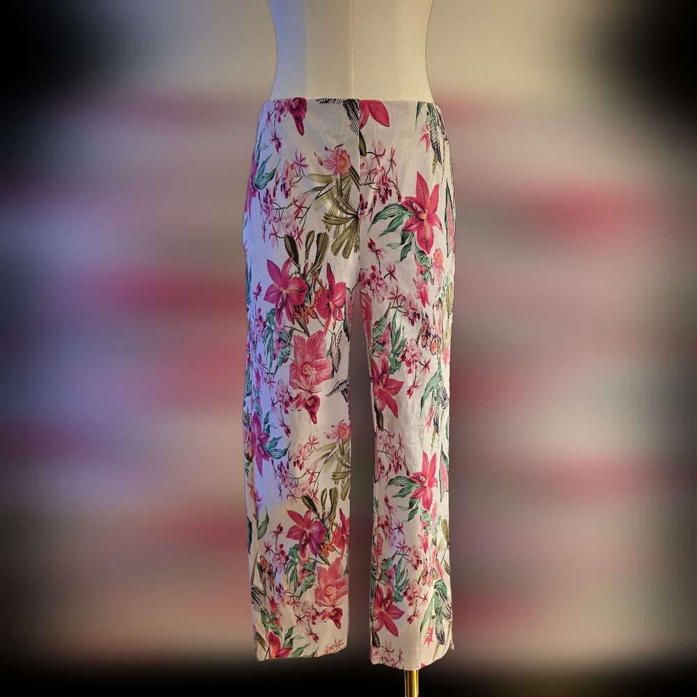 Insight Floral Patterned Stretch Capris - Picture 3 of 8